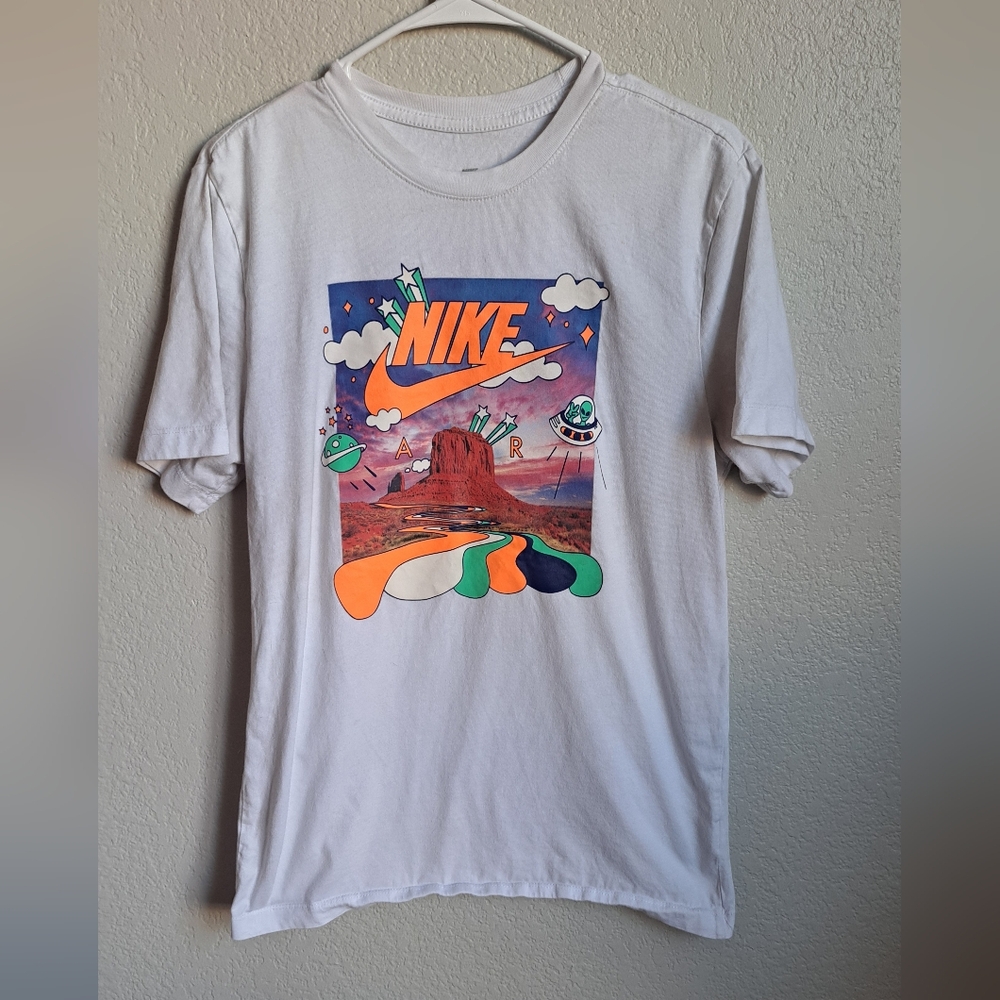 Nike Black Light Photo Tee Size Small Alien UFO Area 51 Spaceship